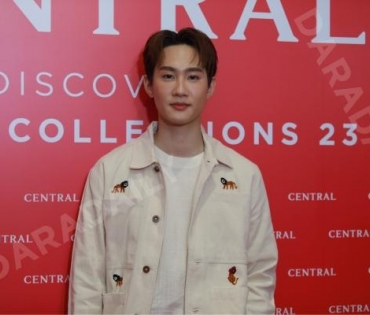 แฟชั่นสุดยิ่งใหญ่แห่งปีของห้างเซ็นทรัลกับงาน “Central Edition” พบกับ ต่อ-ธนภพ ลีรัตนขจร, มิว-นิษฐา 