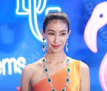 "BeautyGems" แฟชั่นโชว์คอลเล็กชั่น "Sping&Summer 2023" ร่วมกับน้ำหอม "Sisley" 6 กลิ่นใหม่ล่าสุดพร้อมพบกับ "มิ้นต์ ชาลิดา"