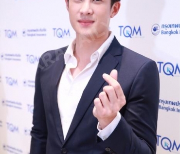 พบหนุ่มสุดฮอต "เจมส์ มาร์" กับงานแถลงข่าว TQM & BKI คุ้มครองทุกความสำเร็จของ "มนุษย์เงินเดือน"