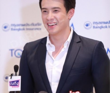 พบหนุ่มสุดฮอต "เจมส์ มาร์" กับงานแถลงข่าว TQM & BKI คุ้มครองทุกความสำเร็จของ "มนุษย์เงินเดือน"