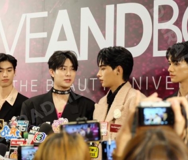 มาร์คต้วน Meet & Greet "EVEANDBOY SHINING THE UNIVERSE"