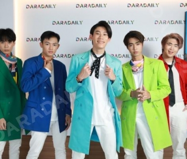 วง Di-X (สังกัดค่าย AR Entertainment ) เข้ามาโปรโมทผลงานกับดาราเดลี่