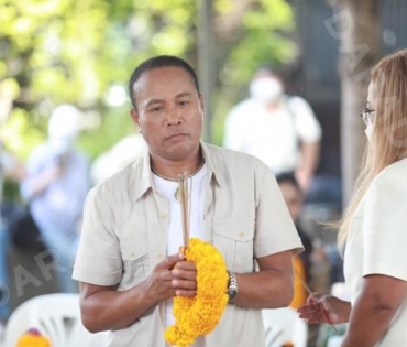 บรรยากาศพิธีบวงสรวงละคร “ดอกหญ้าป่าคอนกรีต”  นำแสดงโดย ตูมตาม-ยุทธนา, ไข่มุก-รุ่งรัตน์