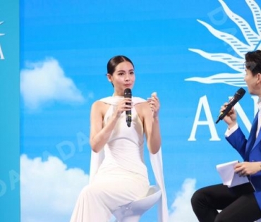 งานแถลงข่าว ANESSA กับพรีเซนเตอร์คนใหม่ของแบรนด์ ญาญ่า อุรัสยา