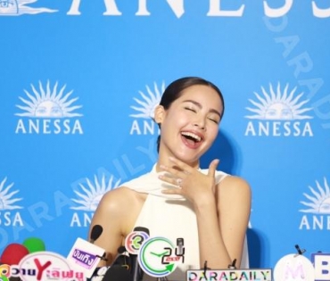 งานแถลงข่าว ANESSA กับพรีเซนเตอร์คนใหม่ของแบรนด์ ญาญ่า อุรัสยา