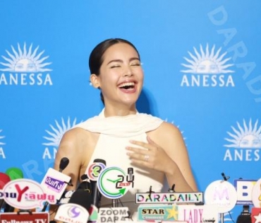 งานแถลงข่าว ANESSA กับพรีเซนเตอร์คนใหม่ของแบรนด์ ญาญ่า อุรัสยา