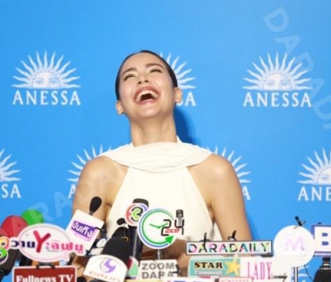 งานแถลงข่าว ANESSA กับพรีเซนเตอร์คนใหม่ของแบรนด์ ญาญ่า อุรัสยา