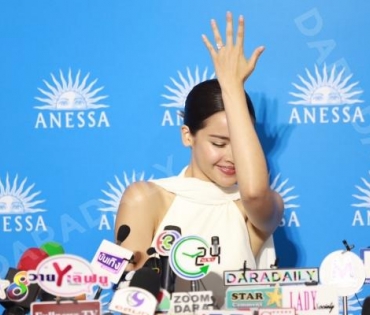 งานแถลงข่าว ANESSA กับพรีเซนเตอร์คนใหม่ของแบรนด์ ญาญ่า อุรัสยา