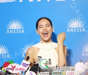 งานแถลงข่าว ANESSA กับพรีเซนเตอร์คนใหม่ของแบรนด์ ญาญ่า อุรัสยา