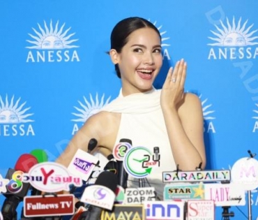 งานแถลงข่าว ANESSA กับพรีเซนเตอร์คนใหม่ของแบรนด์ ญาญ่า อุรัสยา