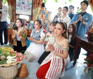 งานรำลึก พุ่มพวง ดวงจันทร์ ปีที่ 31