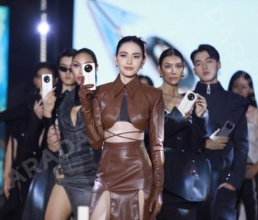 เปิดตัว "realme 11 Pro Series 5G" พร้อมกระทบไหล่แบรนด์แอมบาสเดอร์สาวสวย "ใหม่ - ดาวิกา โฮร์เน่"