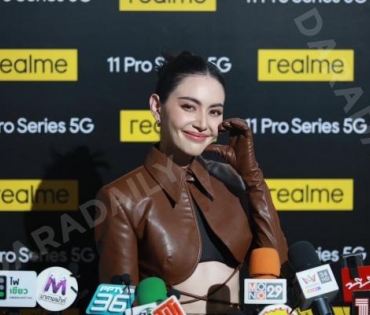 เปิดตัว "realme 11 Pro Series 5G" พร้อมกระทบไหล่แบรนด์แอมบาสเดอร์สาวสวย "ใหม่ - ดาวิกา โฮร์เน่"