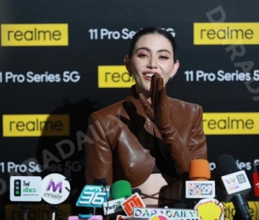 เปิดตัว "realme 11 Pro Series 5G" พร้อมกระทบไหล่แบรนด์แอมบาสเดอร์สาวสวย "ใหม่ - ดาวิกา โฮร์เน่"