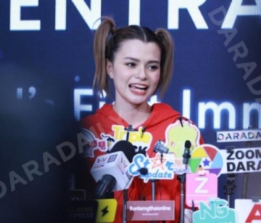  “เบ็คกี้-รีเบคก้า” ในงานฟีเจอร์สุดล้ำในการช็อปปิ้ง