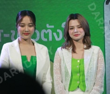 งานแถลงข่าวเปิดแคมเปญ “เฉลิมฉลอง 18 ปี ซีเจ มอร์” กับ 2 ศูจิ้นสุตฮอต “เฟิร์ส-ข้าวตัง” และ “ฟรีน-เบคกี้”