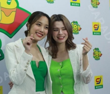 งานแถลงข่าวเปิดแคมเปญ “เฉลิมฉลอง 18 ปี ซีเจ มอร์” กับ 2 ศูจิ้นสุตฮอต “เฟิร์ส-ข้าวตัง” และ “ฟรีน-เบคกี้”