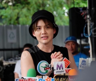 บรรยากาศกิจกรรม "C2 Recycle CSR Projedt" กับ Brand Ambassador คุณ "Jackson Wang" และ “กอล์ฟ พิชญะ"