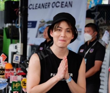 บรรยากาศกิจกรรม "C2 Recycle CSR Projedt" กับ Brand Ambassador คุณ "Jackson Wang" และ “กอล์ฟ พิชญะ"