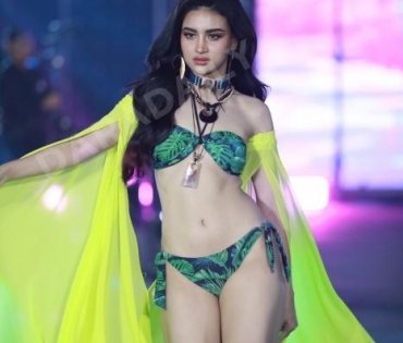 งานประกวดมิสแกรนด์​2024​​ รอบ​ SWIMSUIT​ และ​ ขวัญใจ​กรุงเทพ​สระบุรี​ พบ​กับ​ "อิงฟ้า-ชาล็อต​"