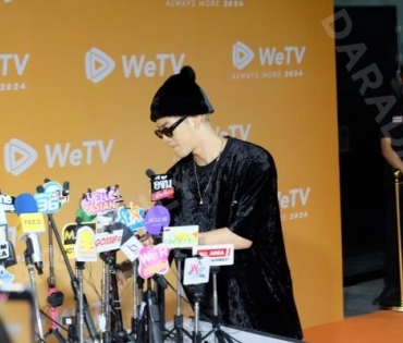 “แจ็คสัน-จ้าวลู่ซือ” แถลงข่าว “WeTV ALWAYS MORE 2024” พร้อมประกาศไลน์อัปคอนเทนต์ ประจำปี 2024