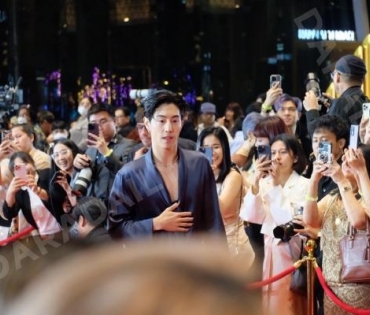 “มาร์ค ต้วน-จุนโฮ” ตบเท้าร่วมงาน ICONSIAM - The 5th Anniversary of The ICON Unrivaled