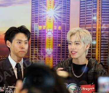 “มาร์ค ต้วน-จุนโฮ” ตบเท้าร่วมงาน ICONSIAM - The 5th Anniversary of The ICON Unrivaled