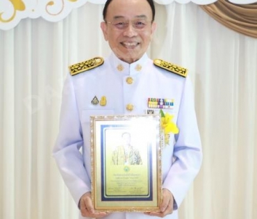 “ศ.ดร.นพ.เฉลิม หาญพาณิชย์“ คุณพ่อคนเก่งของ “พีท กันตพร” รับรางวัล “พ่อตัวอย่างแห่งชาติ” ประจำปี 2566