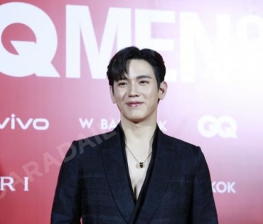 งาน“GQ MEN OF THE YEAR 2023” พบ "ไบร์ท - วชิรวิชญ์, ฟรีน - เบ็คกี้"