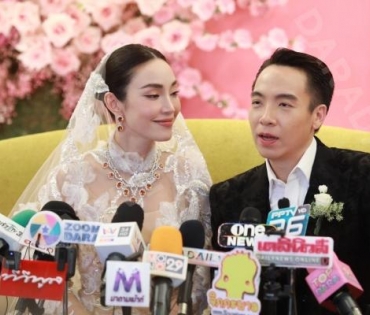 งานแถลงข่าวฉลองมงคลสมรส "เมย์ พิชญ์นาฏ & บิ๊ก อัครวัชร"