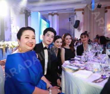 งาน The Blue Carpet gala for UNICEF ร่วมด้วยพระเอกแห่งแดนกิมจิ “พัคโบกอม”