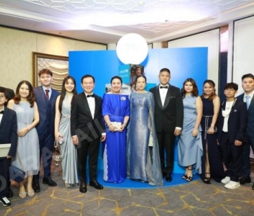 งาน The Blue Carpet gala for UNICEF ร่วมด้วยพระเอกแห่งแดนกิมจิ “พัคโบกอม”