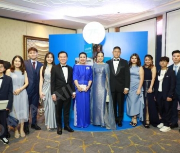 งาน The Blue Carpet gala for UNICEF ร่วมด้วยพระเอกแห่งแดนกิมจิ “พัคโบกอม”