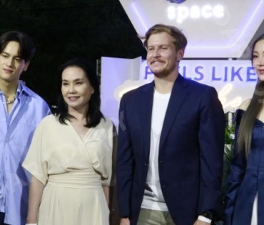 งาน Hoegaarden Space ณ The Emsphere bangkok พร้อมเปิดตัวพรีเซ็นเตอร์ ‘ต้าเหนิง’ และ ‘ไอซ์ พาริส’