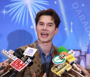 งานแถลงข่าว Disney On Ice Presents 100 Years of Wonder พบ "ครอบครัวต่าย ชุติมา,มิกค์ ทองระย้า"