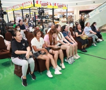 ภาพบรรยากาศงาน DARADAILY แบรนด์เนมมือสอง Season 6 วันที่1