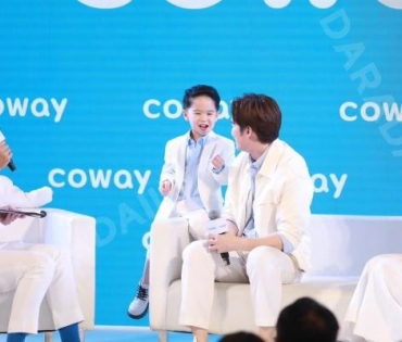 งานแถลงข่าวเปิดตัวแคมเปญ COWAY EVERYDAY WOW พร้อมครอบครัว บีม-กวี และ พี่ธีร์,น้องพีร์ 