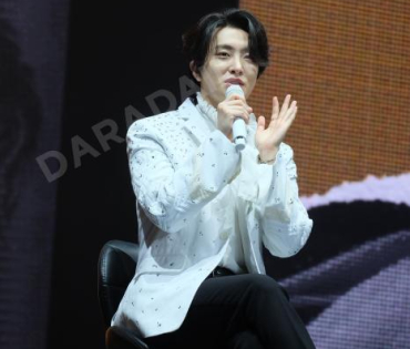 “ยองแจ” ในงานแถลงข่าวคอนเสิร์ต 2024 YOUNGJAE ASIA TOUR CONCERT in THAILAND