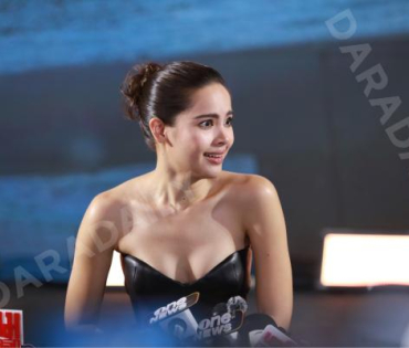 งาน Gala Premiere "เธอ ฟอร์ แคช สินเชื่อ..รักแลกเงิน" พบ ไบร์ท วชิรวิชญ์, ญาญ่า อุรัสยา