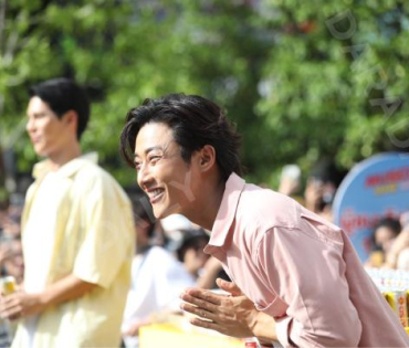 งานแถลงข่าวเปิดตัวพรีเซ็นเตอร์ เครื่องดื่มผสมคาเฟอีนอัดก๊าซ  "มิโซซ่า" พร้อมสัมภาษณ์ คัลเลนและพี่จอง