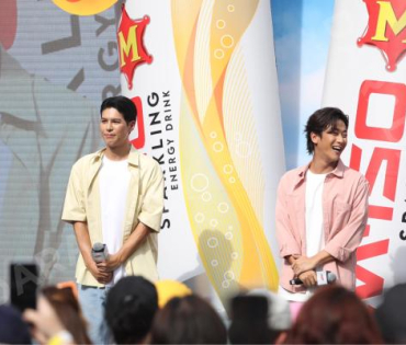 งานแถลงข่าวเปิดตัวพรีเซ็นเตอร์ เครื่องดื่มผสมคาเฟอีนอัดก๊าซ  "มิโซซ่า" พร้อมสัมภาษณ์ คัลเลนและพี่จอง