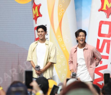 งานแถลงข่าวเปิดตัวพรีเซ็นเตอร์ เครื่องดื่มผสมคาเฟอีนอัดก๊าซ  "มิโซซ่า" พร้อมสัมภาษณ์ คัลเลนและพี่จอง