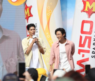 งานแถลงข่าวเปิดตัวพรีเซ็นเตอร์ เครื่องดื่มผสมคาเฟอีนอัดก๊าซ  "มิโซซ่า" พร้อมสัมภาษณ์ คัลเลนและพี่จอง