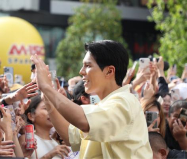 งานแถลงข่าวเปิดตัวพรีเซ็นเตอร์ เครื่องดื่มผสมคาเฟอีนอัดก๊าซ  "มิโซซ่า" พร้อมสัมภาษณ์ คัลเลนและพี่จอง