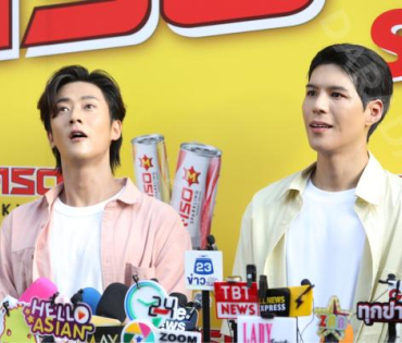 งานแถลงข่าวเปิดตัวพรีเซ็นเตอร์ เครื่องดื่มผสมคาเฟอีนอัดก๊าซ  "มิโซซ่า" พร้อมสัมภาษณ์ คัลเลนและพี่จอง
