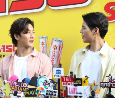 งานแถลงข่าวเปิดตัวพรีเซ็นเตอร์ เครื่องดื่มผสมคาเฟอีนอัดก๊าซ  "มิโซซ่า" พร้อมสัมภาษณ์ คัลเลนและพี่จอง