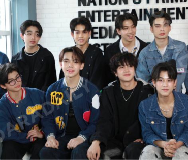 19 หนุ่ม "Survival Thailand" มาสวัสดีที่ดาราเดลี่