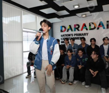 19 หนุ่ม "Survival Thailand" มาสวัสดีที่ดาราเดลี่