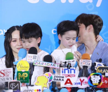 งาน Coway พบกับครอบครัว "บีม-กวี, ออย-อฏิพรณ์" และน้องแฝดสุดคิวต์ "พี่ธีร์-น้องพีร์"