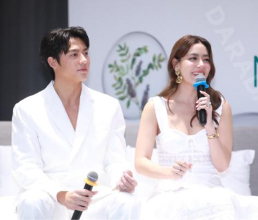 งานแถลงข่าว เดนทิสเต้ พร้อมพรีเซนเตอร์คู่รักหวาน "หมาก-คิม"